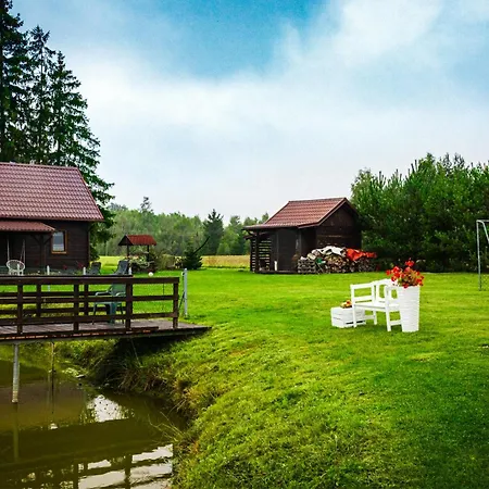 Semesterbostad Caloroczny Nad Stawem Na Kaszubach