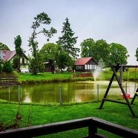 Caloroczny Nad Stawem Na Kaszubach Semesterbostad *